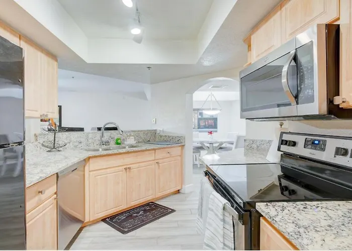 Excellent Location,relax In The Heart Of The City!! By Kivoya Phoenix