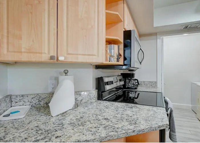Excellent Location,relax In The Heart Of The City!! By Kivoya * Phoenix